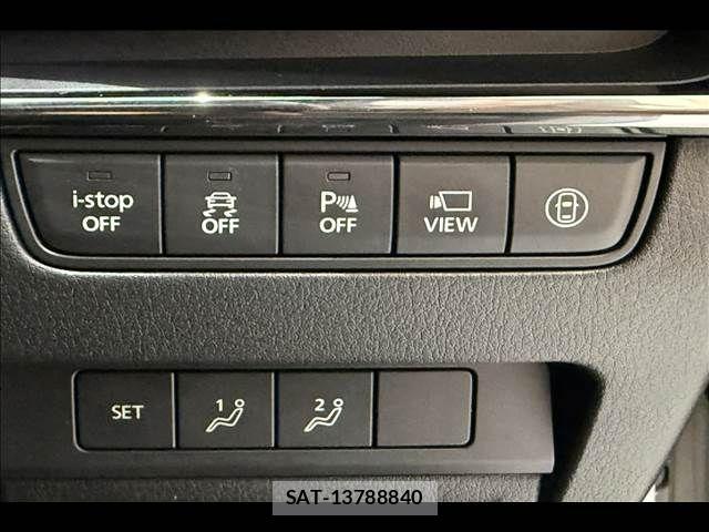 Mazda MAZDA3 2019-09 7725376-7