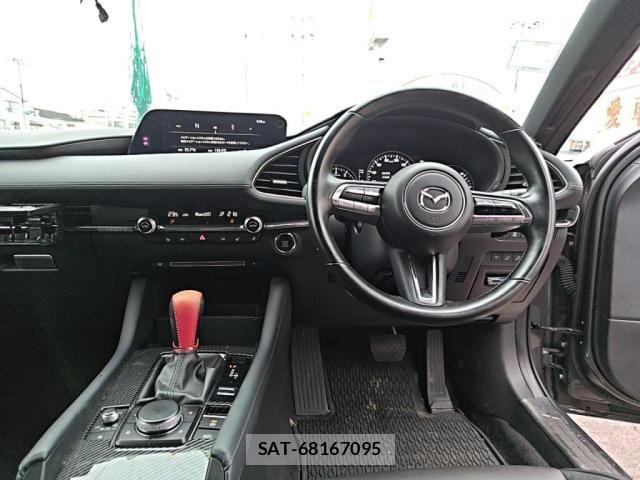 Mazda MAZDA3 2022-08 7786782-2