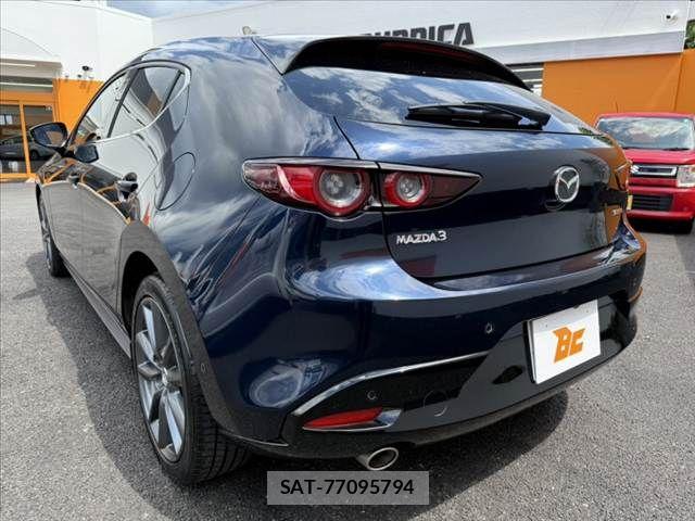 Mazda MAZDA3 2021-03 7786773-12