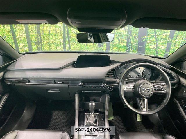 Mazda MAZDA3 2019-09 7786775-1