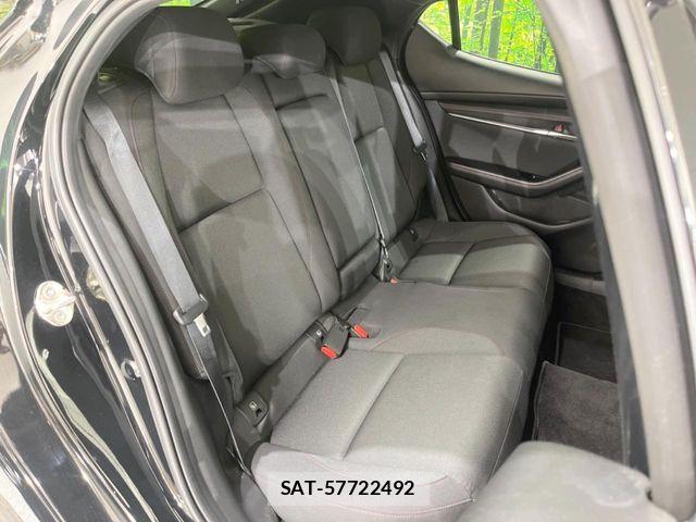 Mazda MAZDA3 2022-11 7877581-8