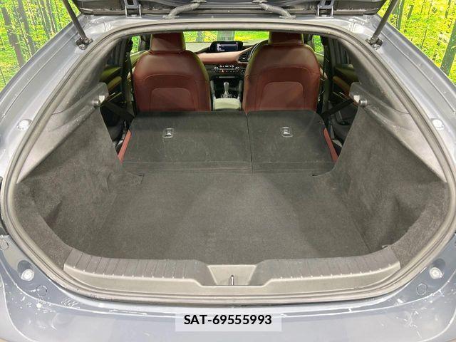 Mazda MAZDA3 2022-08 7877579-9