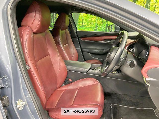 Mazda MAZDA3 2022-08 7877579-7