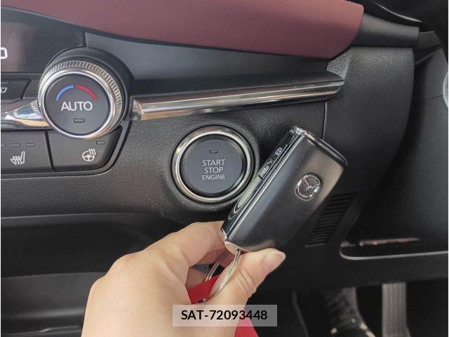 Mazda MAZDA3 2023-10 7877584-11