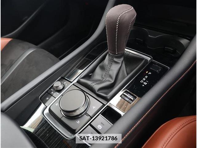 Mazda MAZDA3 2024-11 7902899-9