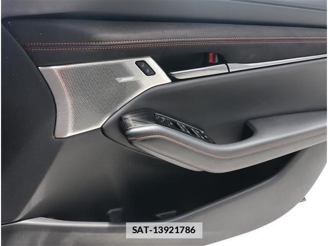 Mazda MAZDA3 2024-11 7902899-5