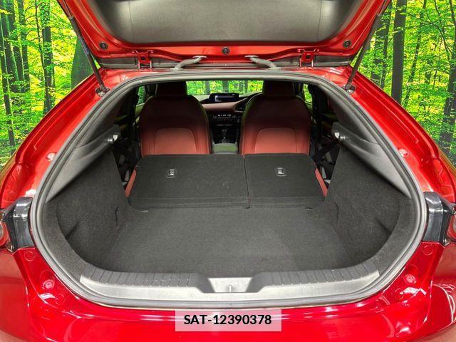 Mazda MAZDA3 2019-07 7962532-11