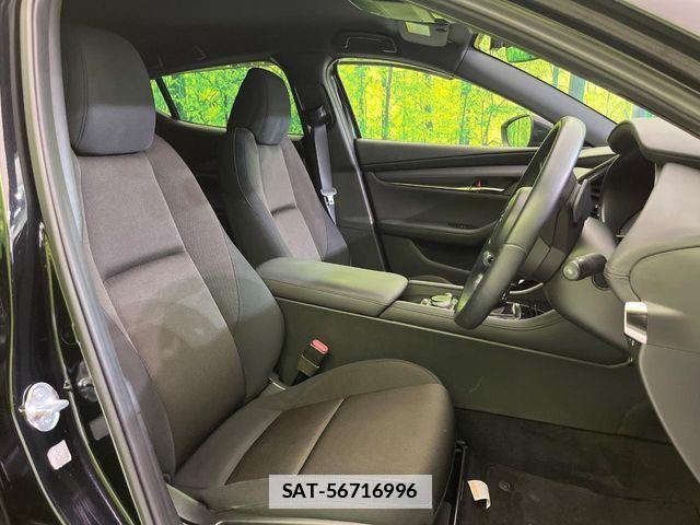 Mazda MAZDA3 2019-08 7962533-7