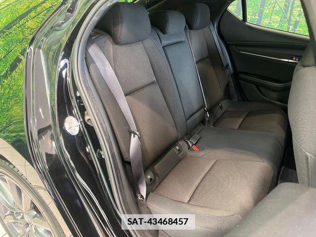 Mazda MAZDA3 2022-04 7962525-8