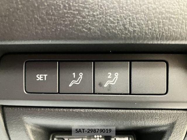 Mazda MAZDA3 2019-09 7979847-16