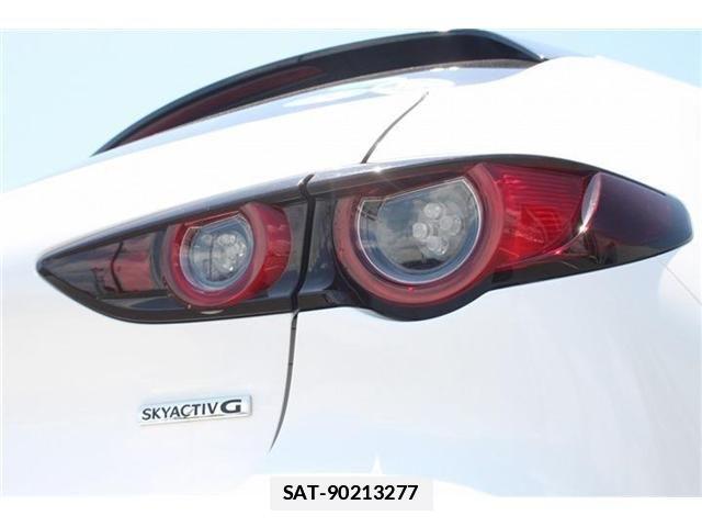 Mazda MAZDA3 2019-11 7979842-14
