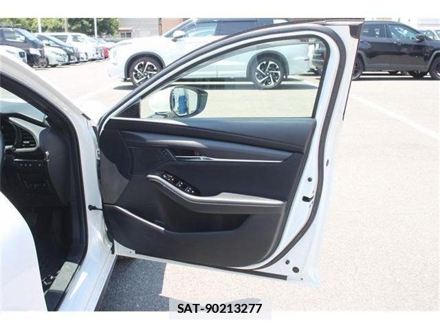 Mazda MAZDA3 2019-11 7979842-26