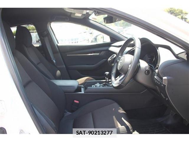 Mazda MAZDA3 2019-11 7979842-27