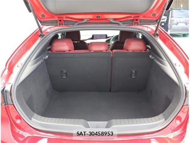 Mazda MAZDA3 2023-11 8036592-7