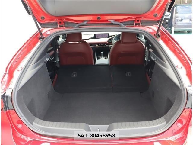 Mazda MAZDA3 2023-11 8036592-8