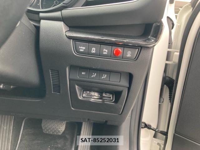 Mazda MAZDA3 2021-07 8036597-15