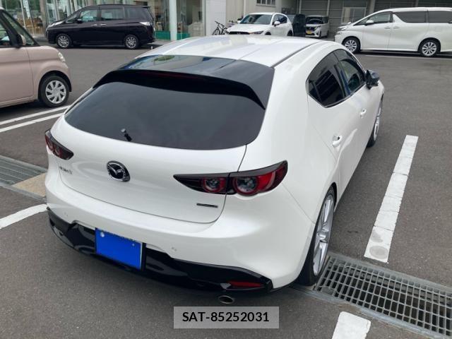 Mazda MAZDA3 2021-07 8036597-4