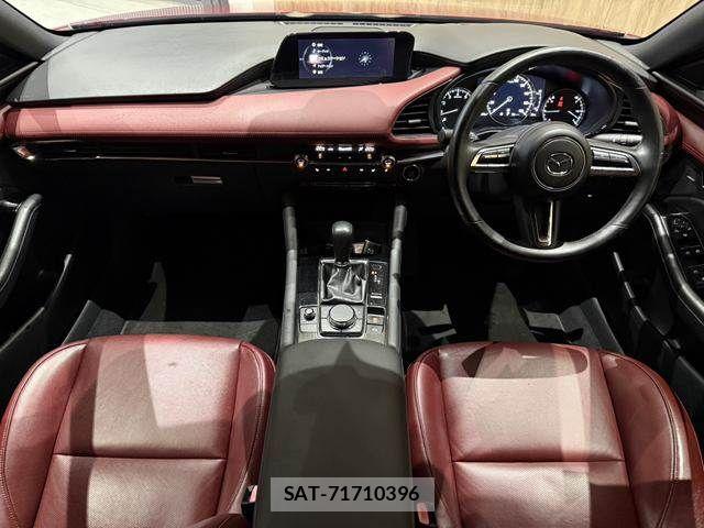 Mazda MAZDA3 2019-08 8036599-2