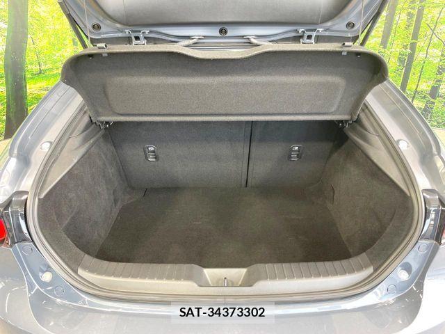 Mazda MAZDA3 2022-10 8036594-10