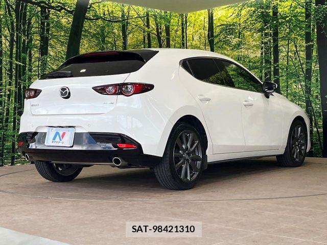 Mazda MAZDA3 2021-07 8036595-16