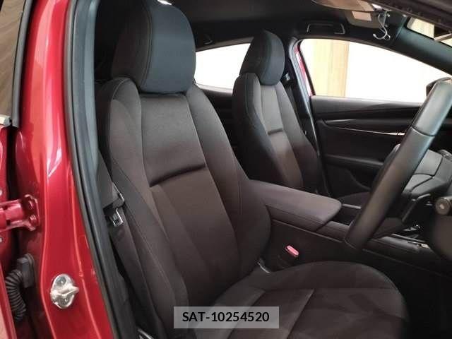 Mazda MAZDA3 2020-03 8074470-10