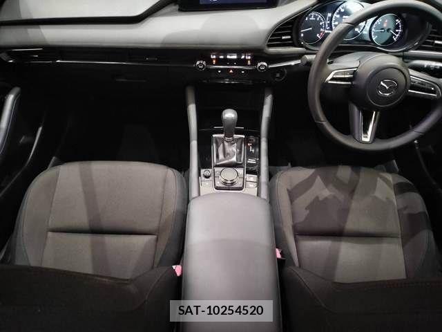 Mazda MAZDA3 2020-03 8074470-2