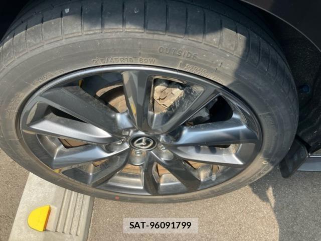 Mazda MAZDA3 2021-03 8100295-9