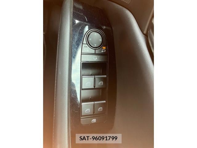 Mazda MAZDA3 2021-03 8100295-15