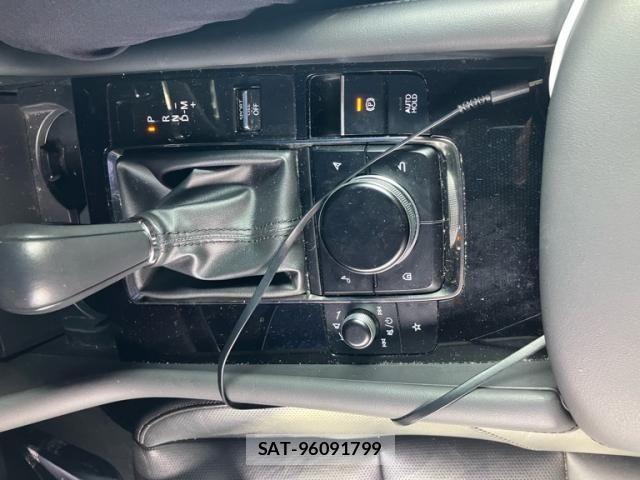Mazda MAZDA3 2021-03 8100295-21