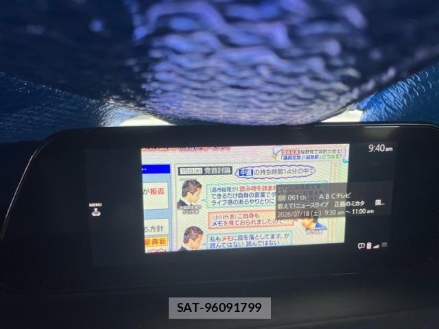 Mazda MAZDA3 2021-03 8100295-23