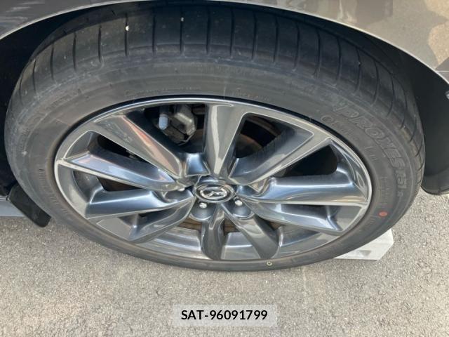 Mazda MAZDA3 2021-03 8100295-6