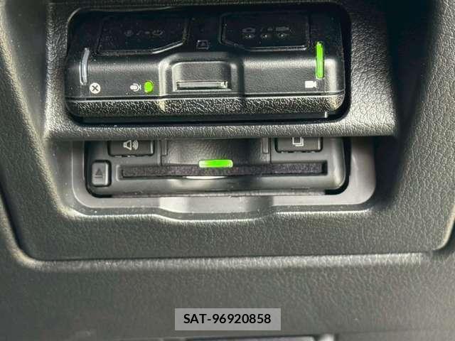 Mazda MAZDA3 2025-05 8100288-13