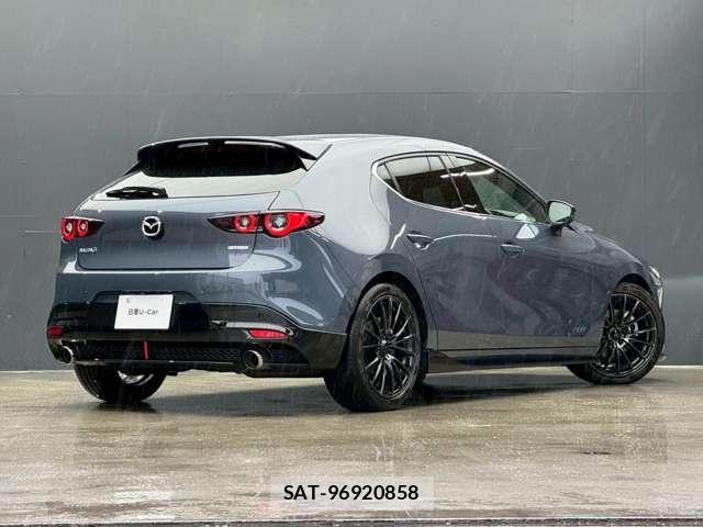 Mazda MAZDA3 2025-05 8100288-1