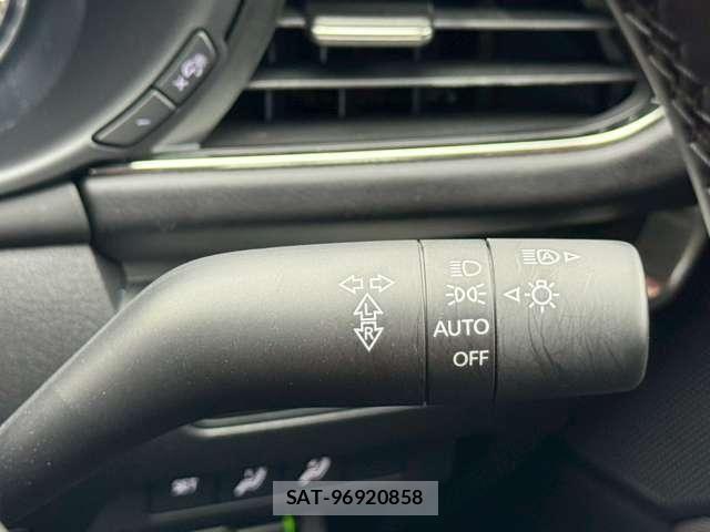Mazda MAZDA3 2025-05 8100288-4