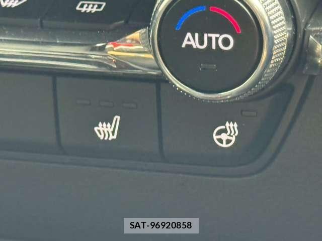 Mazda MAZDA3 2025-05 8100288-8