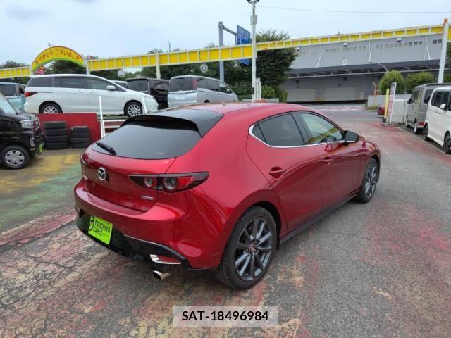 Mazda MAZDA3 2021-09 8100294-10