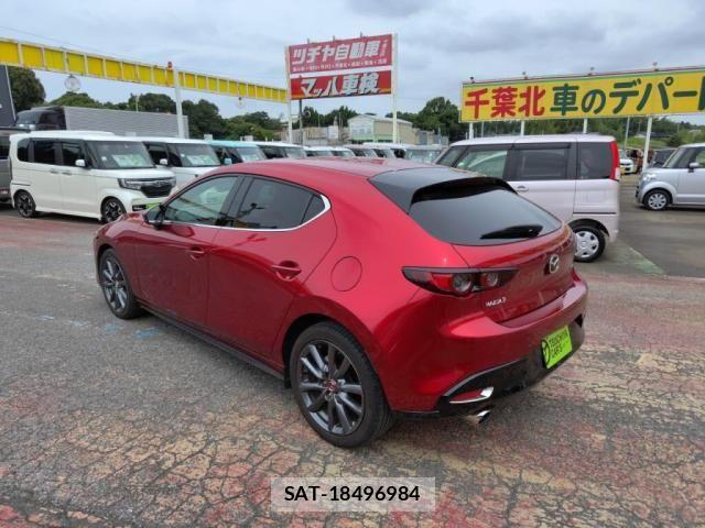 Mazda MAZDA3 2021-09 8100294-11