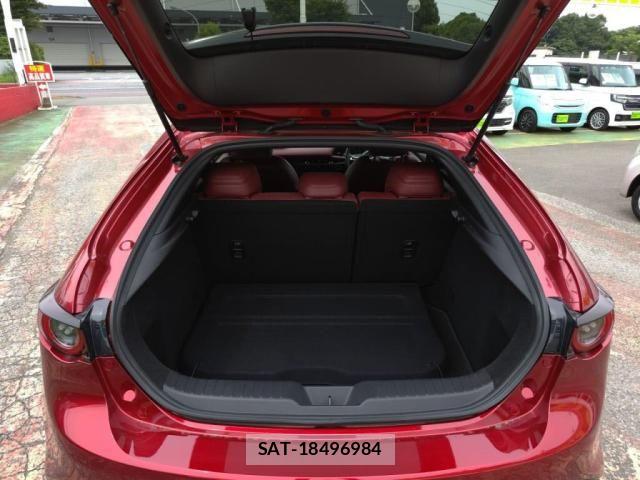 Mazda MAZDA3 2021-09 8100294-23
