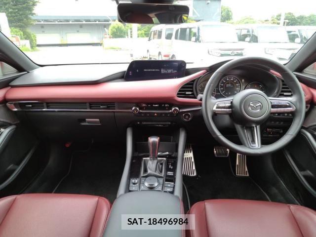 Mazda MAZDA3 2021-09 8100294-2