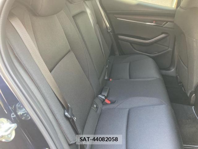 Mazda MAZDA3 2026-03 8100293-10