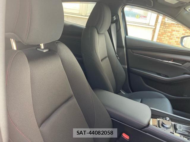 Mazda MAZDA3 2026-03 8100293-11