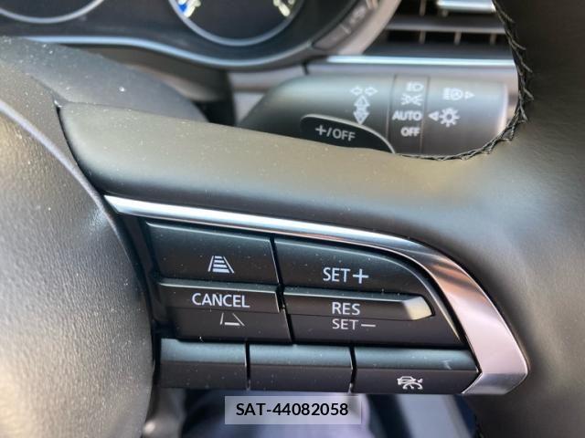 Mazda MAZDA3 2026-03 8100293-16