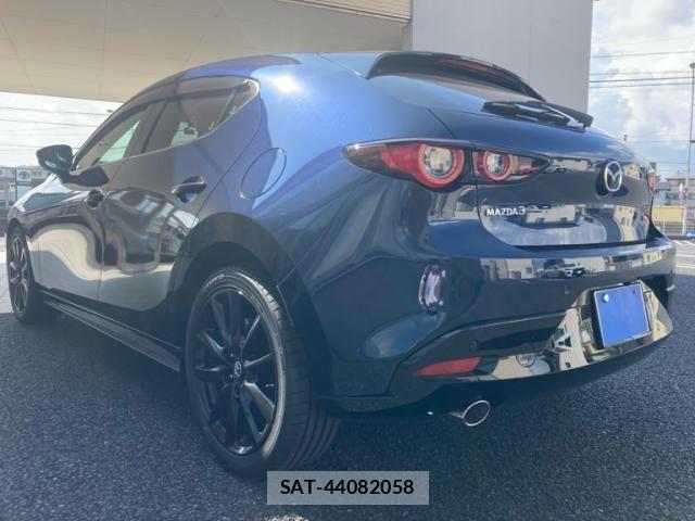 Mazda MAZDA3 2026-03 8100293-1