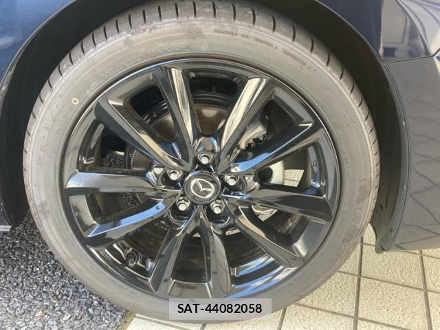 Mazda MAZDA3 2026-03 8100293-4