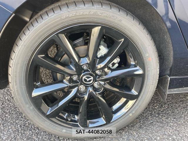 Mazda MAZDA3 2026-03 8100293-7
