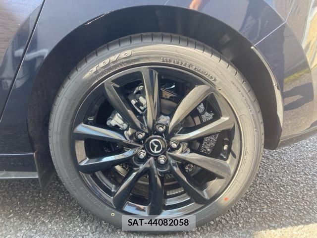Mazda MAZDA3 2026-03 8100293-8