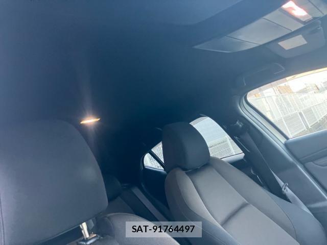Mazda MAZDA3 2020-02 8100297-11