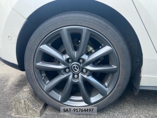 Mazda MAZDA3 2020-02 8100297-5