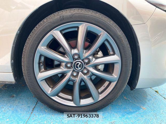 Mazda MAZDA3 2023-09 8100287-17