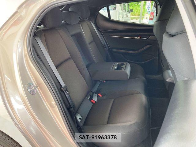 Mazda MAZDA3 2023-09 8100287-27